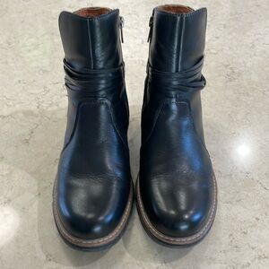 Pikolinos Black Leather Boots— Size 40.